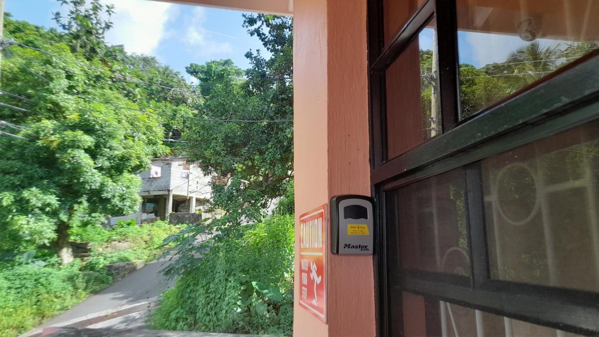 Angie'S Cove, Modern Get-Away Overlooking Castries Eksteriør billede